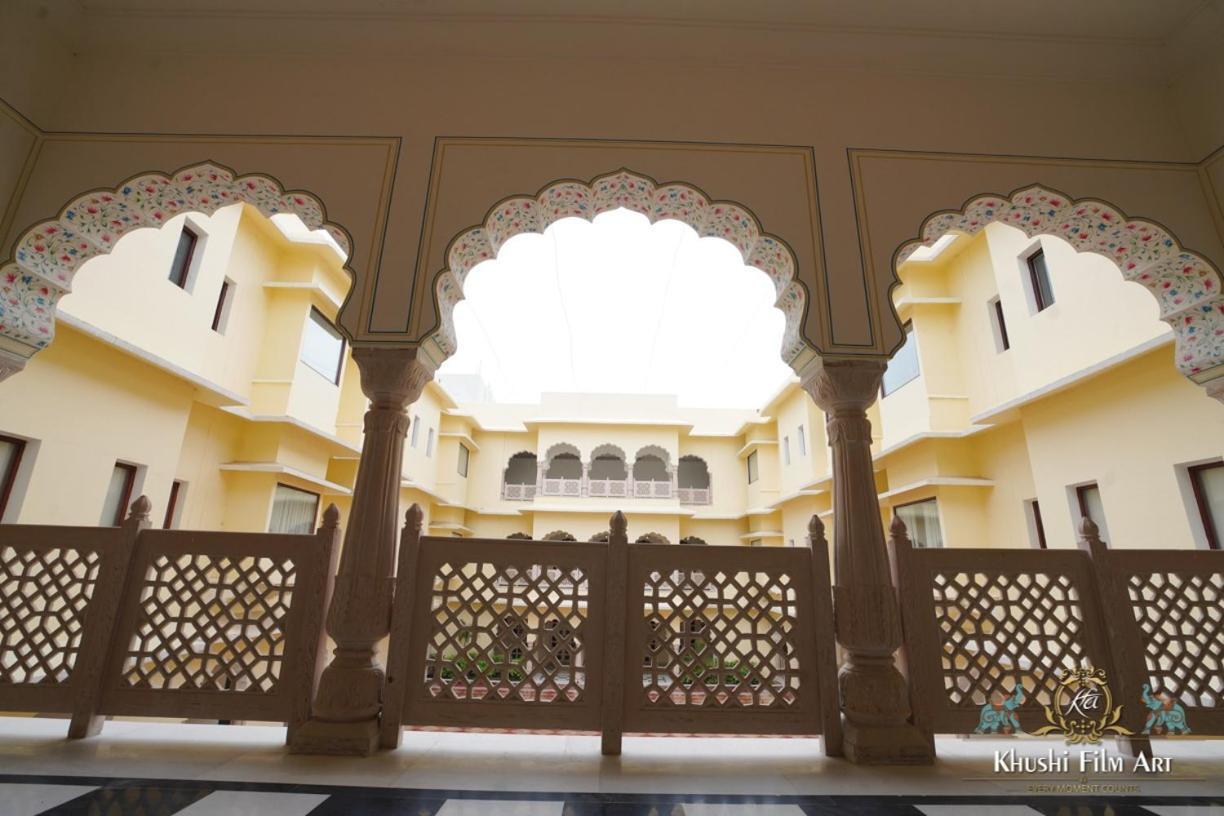 Hotel Raj Bagh Palace Jaipur Exterior photo